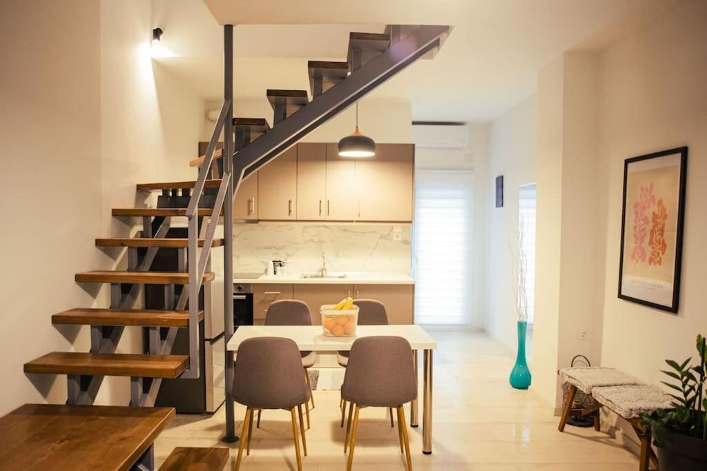 Central Maisonette Volos Buitenkant foto