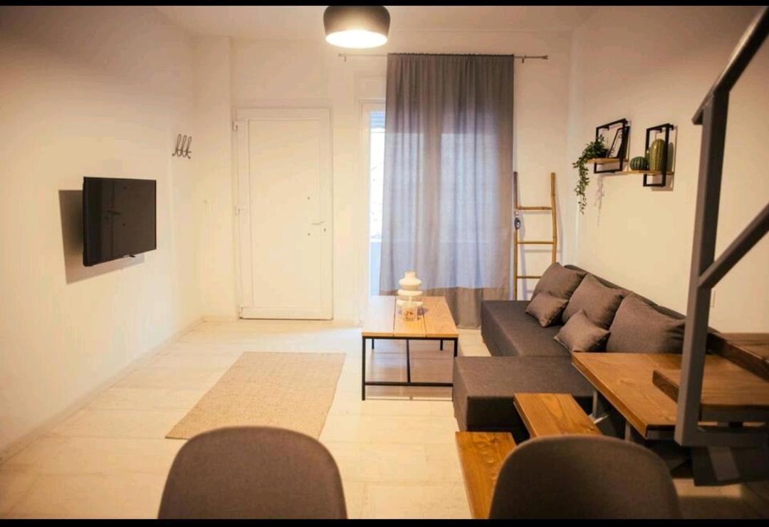 Central Maisonette Volos Buitenkant foto
